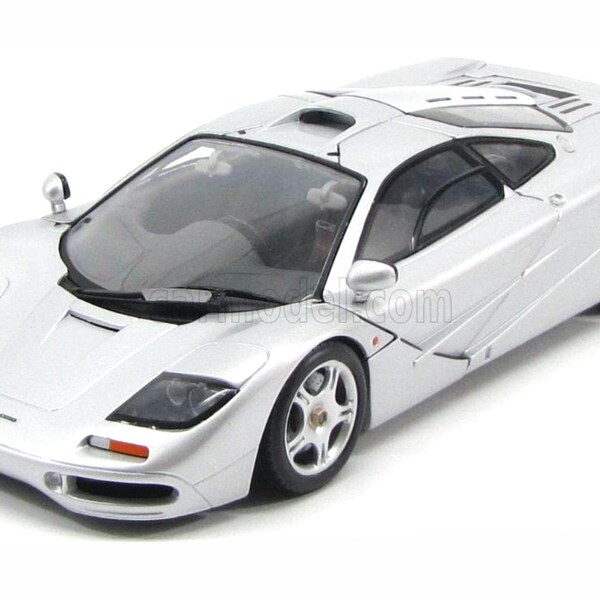 McLaren F1 Roadcar Silver 1:18 UT Models 530133180