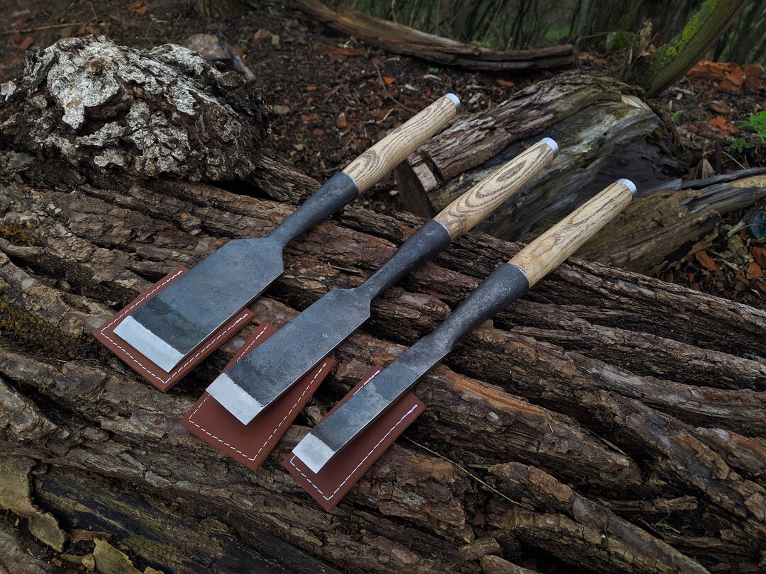 Carpenters Slick Chisel Set 3pcs. Chisel for a Wooden Frame. Straight