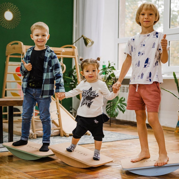 Balance board für kinder aus holz | Balancegeräte | Balancierbrett | Rockerboard with cork