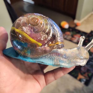 Large resin snail 100% Customizable!