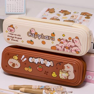 Kawaii Capybara Pencil Case – Zippered Plastic Pen Box with Inner Divider | 21cm Medium Size, 2 Colors