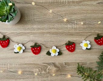 Crochet Strawberry Garland | Fruit Garland | Wall Hanging | Home Decor