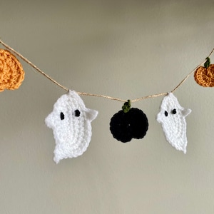 Crochet Ghost Garland | Halloween Garland - Etsy