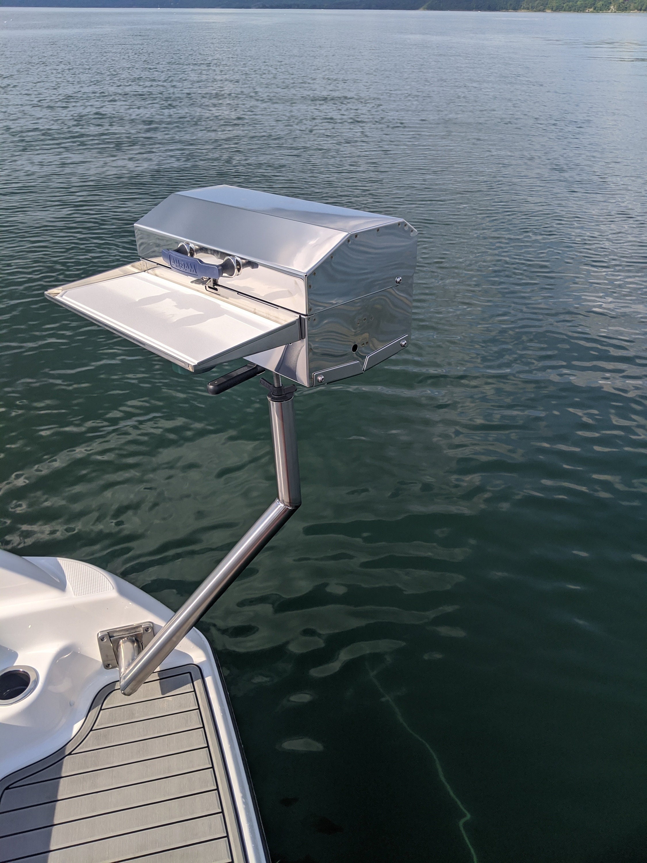 Yamaha Model 240 and 242 Starboard Grill Stanchion Package 