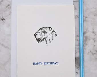 Carte d’anniversaire Airedale Terrier, typographie imprimée