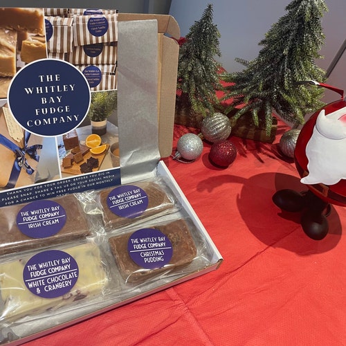 Vegan fudge gift box, vegan, valentines, gift box. sweets, vegan gifts, valentines gifts, chocolate, plant based, dairy free