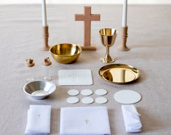 Catholic Mass Kit for Kids Montessori, First Communion Gift, Miniature Altar Set with Linen, Church Toy, Catechism Learning