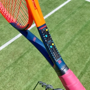 Marcador de raquetas de tenis portátil Scoring Right: tablero de puntuación fácil de montar para llevar la cuenta de puntos, juegos y sets - Conforme a la ITF