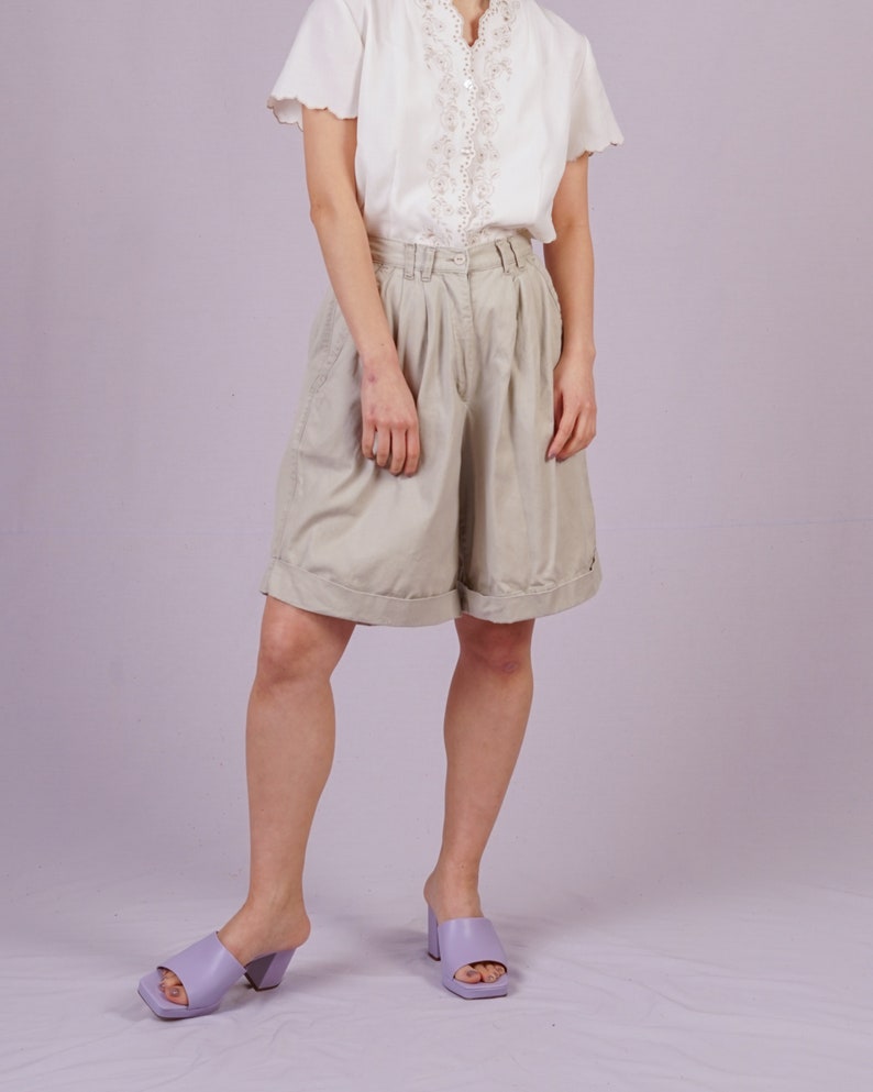 Taupe High-waist Shorts image 2