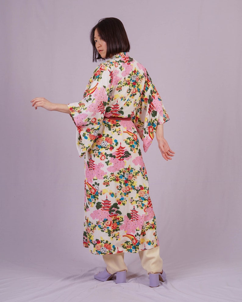 Vintage Kimono with Floral pattern image 2