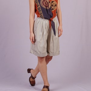 Taupe High-waist Shorts image 3