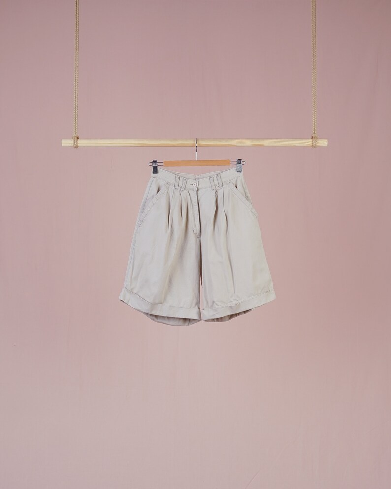 Taupe High-waist Shorts image 6