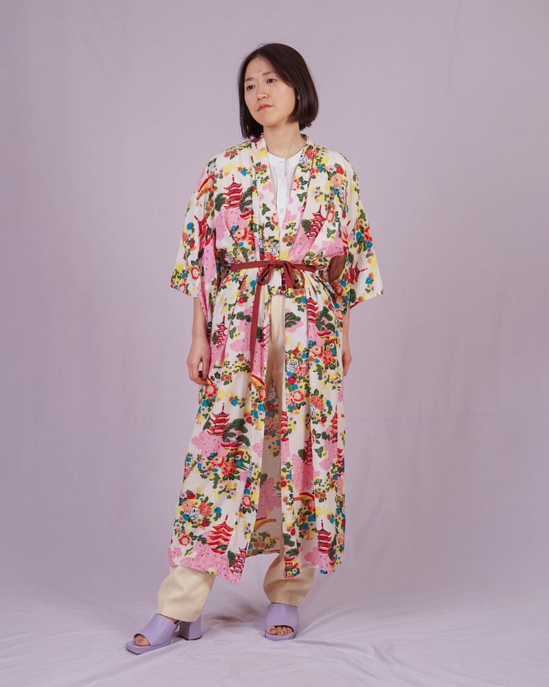 Vintage Kimono with Floral pattern image 5