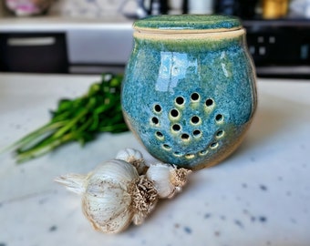 Garlic keeper, blue garlic jar, large garlic holder, stoneware lidded jar, onion storage jar with a spiral design, handmade stoneware