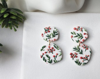 Polymer Clay Earrings, Christmas Earrings, Statement Earrings, Leaf Earrings, Winter Earrings, Holiday Earrings, Clay Earrings, Mistletoe