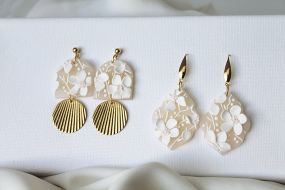 White Flower Earrings Polymer Clay Earrings Clay Earrings Floral Earrings Wedding Earrings Statement Earrings Elegant Earrings Bridal Etsy