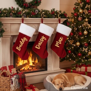 Medias rojas personalizadas, medias navideñas, medias familiares, medias navideñas, medias con monograma, decoración para chimeneas