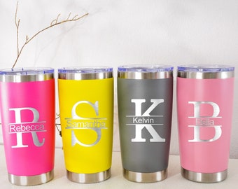 Vaso personalizado de 20 oz, taza de viaje personalizada, vaso grabado con láser, taza de acero inoxidable, vaso aislado, vaso con monograma, regalo para ella