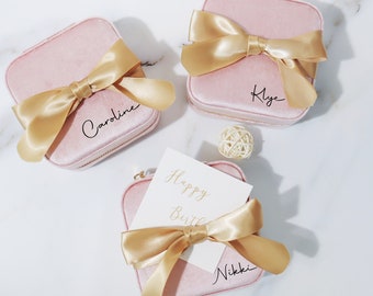 Joyero de terciopelo personalizado Joyero para niñas Joyero con superficie de terciopelo Estuche para joyería, Joyero de viaje con nombre, Propuesta de dama de honor