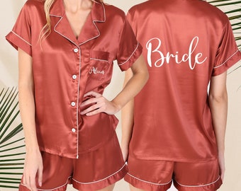 Ensemble personnalisé de pyjamas de demoiselle d’honneur de mariée, ensemble de pyjamas de mariage, pyjamas de demoiselle d’honneur, cadeau de demoiselle d’honneur, pyjama de demoiselle d’honneur en satin Pjs cadeau de mariée