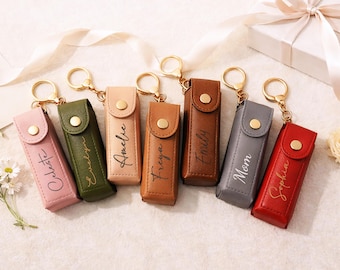 Custodia per rossetto in pelle personalizzata con incisione e fiore di nascita, portachiavi portatrucco personalizzato, regalo per la festa della mamma, regalo di compleanno, custodia per rossetto