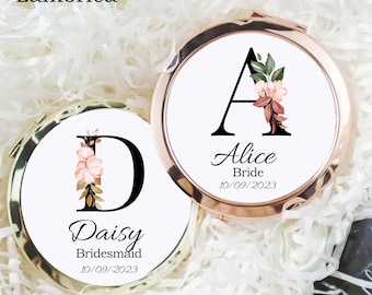 Cadeaux de demoiselle d'honneur, Bachelorette Party Favors, Mirror Compact Favors, Cadeaux personnalisés pour les femmes, Bachelorette Party Gifts,