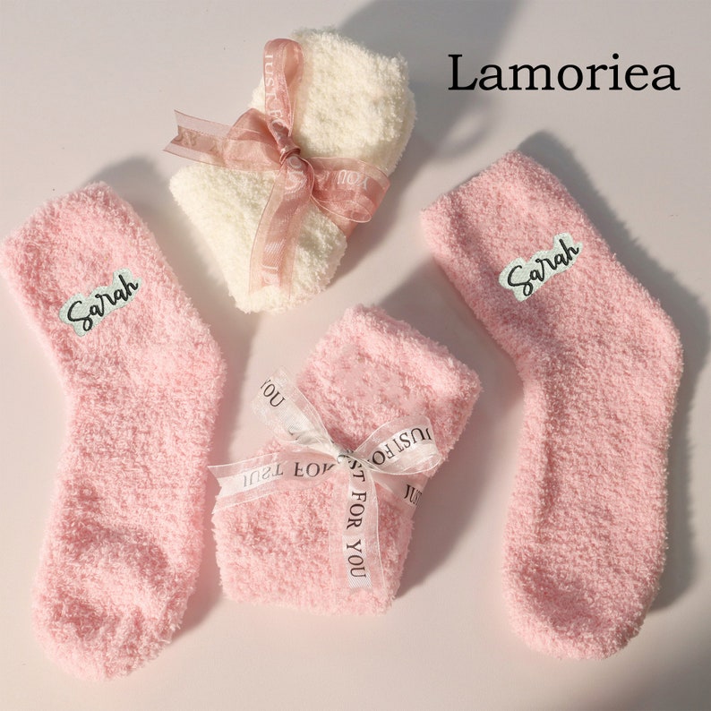 Chaussettes de broderie personnalisées, bas personnalisés, chaussettes personnalisées unisexes, cadeaux de demoiselle dhonneur, chaussettes avec broderie de nom image 3