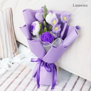 Personalisierte Brautsträuße, Häkelblumen, Brautblumen nach Maß, Brautpartygeschenk, Hochzeitsstrauß, Geschenk für sie, lila Blumenstrauß
