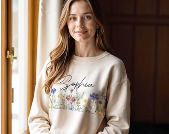 Personalized Womens Floral Sweatshirt, Birthflower Tshirt, Birthday Gifts, Birth Month Flower Sweatshirt, Mom Sweatshirt, Flower Girl Gifts