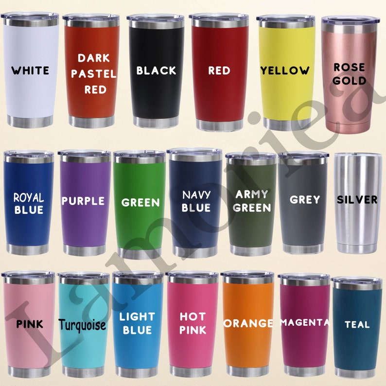 Pode incluir: Um conjunto de 20 copos de a&ccedil;o inoxid&aacute;vel em v&aacute;rias cores, incluindo branco, preto, vermelho, amarelo, ouro rosa, azul royal, roxo, verde, azul marinho, verde militar, cinza, prata, rosa, turquesa, azul claro, rosa quente, laranja, magenta e azul-petr&oacute;leo. Cada copo tem uma cor diferente e um r&oacute;tulo de texto com o nome da cor.