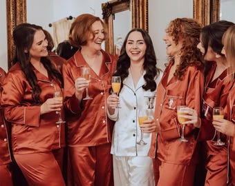 Personalised Bride Bridesmaid Pajamas Set, Bridal Pajamas Set, Bridesmaid Pajamas, Monogram Pajamas,Bridal Gift Satin Pjs Bridesmaid Pyjamas