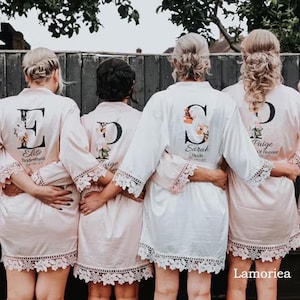 Personalised Bridesmaid Bride robe, Wedding Dressing Gown, floral Bridal robe, Floral Satin Wedding Robes, white bridal Robe, bridal robe