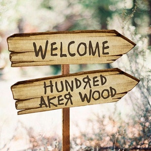 Downloadable! Four (4) Digital Direction Arrow Signs 10x3 inches / Printable File/Classic Winnie The Pooh/ Welcome Hundred 100 Acre Wood