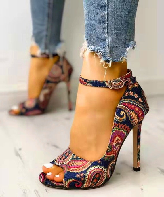 Schoenen Vrouwen schoenen met hoge hakken Etnische print - Etsy Nederland