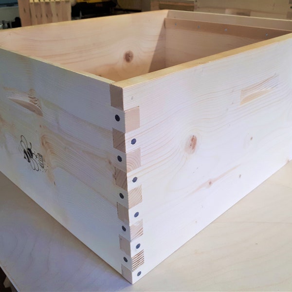 Deep (Brood) Box for your Langstroth beehive