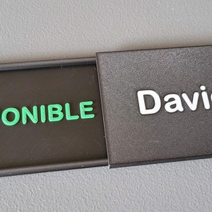 Availability Sign &quot;Available / Busy&quot; - Personalized - 3D Printed Accessory - Original Gift (French Version)