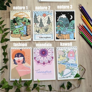 kompaktes, kleines Reise-Malbuch für Erwachsene und Kinder. Natur, Mandala, Mode, Boote, Camping, Reise