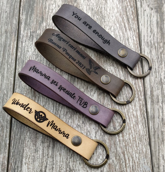 Keychain - Bottle Opener - Worlds best Aunt - Leather Keychain - Bottle Opener - Worlds best Aunt - Leather