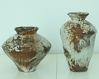 Handmade Ceramic Vase with Rugged Texture for Flower Arrangement, Wabi-Sabi Style, Zen Decoration and Countertop
