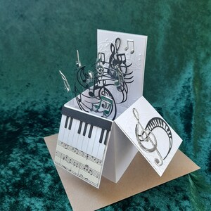 Carte d'anniversaire, carte boîte 3D, pour lui, pour elle, pop-up, carte boîte, thème de la musique, n'importe quel instrument, carte de voeux, personnalisée, faite sur commande