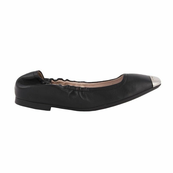 52675 auth BALLY black leather & silver Ballet Fla