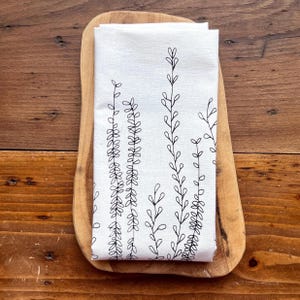 Tea towel half linen hand printed with tendrils, Scandinavian home design, screen printed handwork, gift for Scandinavia lovers