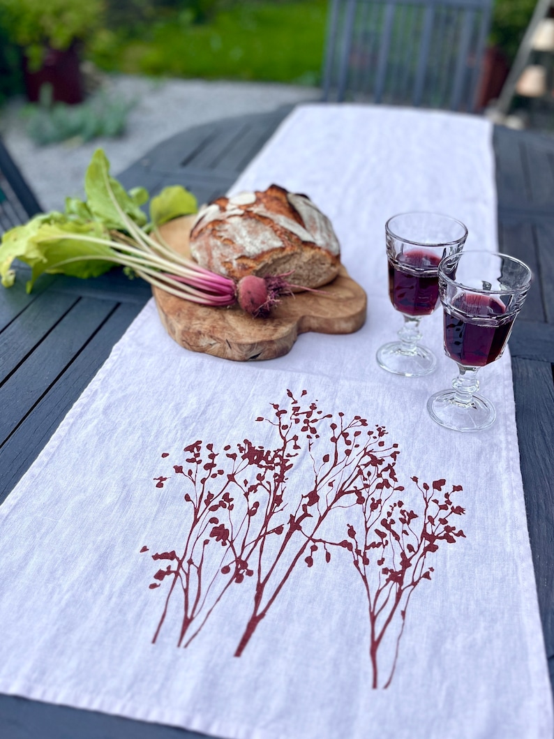 Leinen-Tischläufer in rosa mit zarten Zweigen von Hand bedruckt, 100% Leinen, Siebdruck, Tischdecke, skandinavisch Wohnen Bild 2