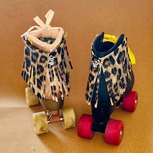 Fringe, &quot;graou&quot; (raw), leopard print, accessories, Roller Dance
