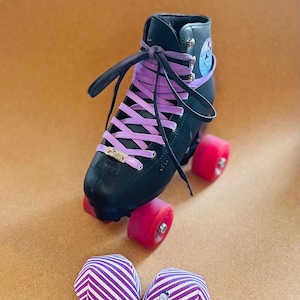 pair of Alice laces, black and purple handmade gradient 300 cm