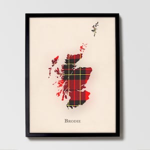 Clan Brodie Rot Schottische Tartan Landkarte | Brodie Red of Scotland Familie Wanddekor, fertig zum Aufhängen, Leinwand, gerahmt, Karte