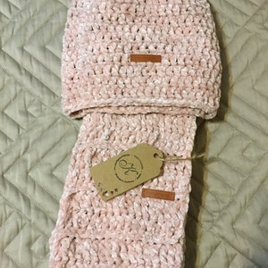 Handmade Crochet Hat & Scarf/Velvety
