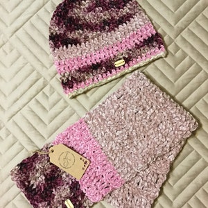 Handmade Crochet Hat & Scarf/Velvety