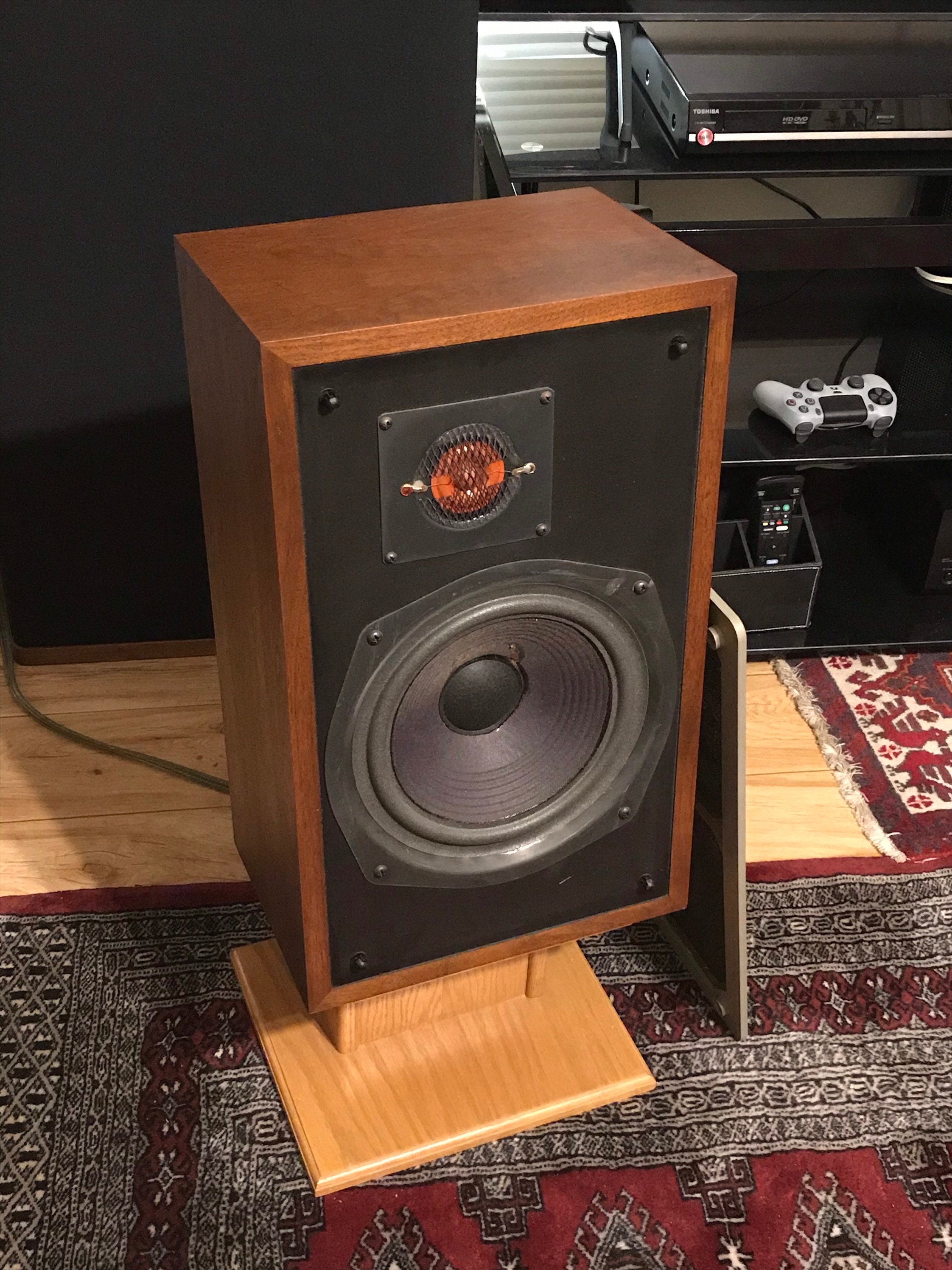 Advent Speakers for sale compared to CraigsList Only 2 left at 75