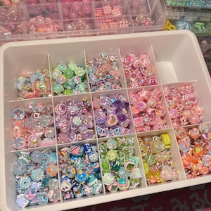 Kawaii DIY Acrylperlen, verschiedene lose Perlen - erstellen Sie einzigartige BFF Armbänder, Halsketten